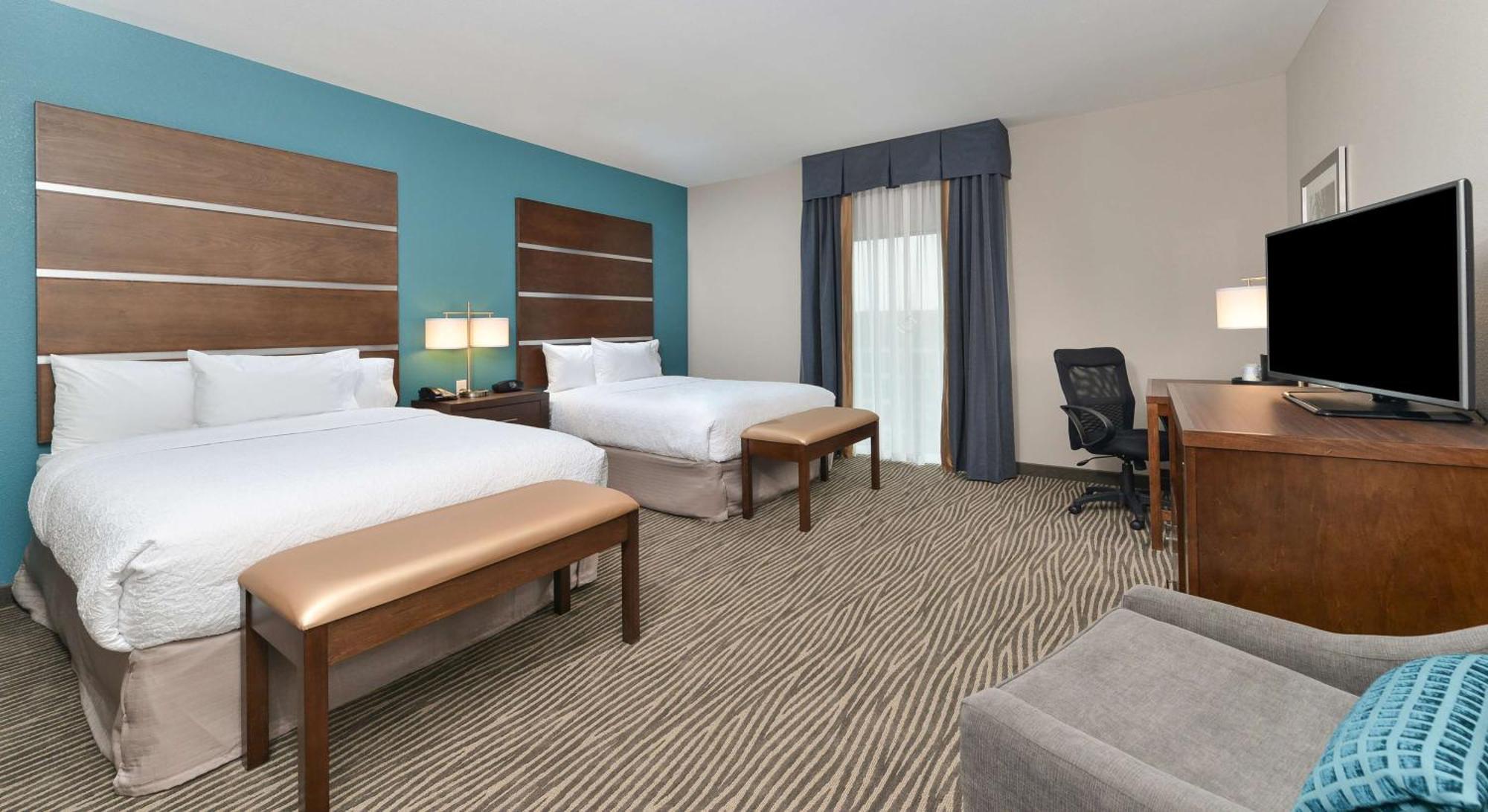 Hampton Inn & Suites Des Moines Downtown Exterior foto